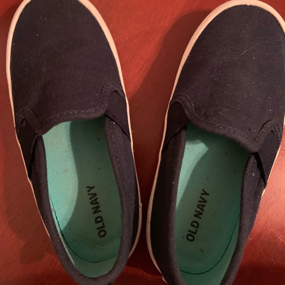 Navy blue toddler size 9 shoes